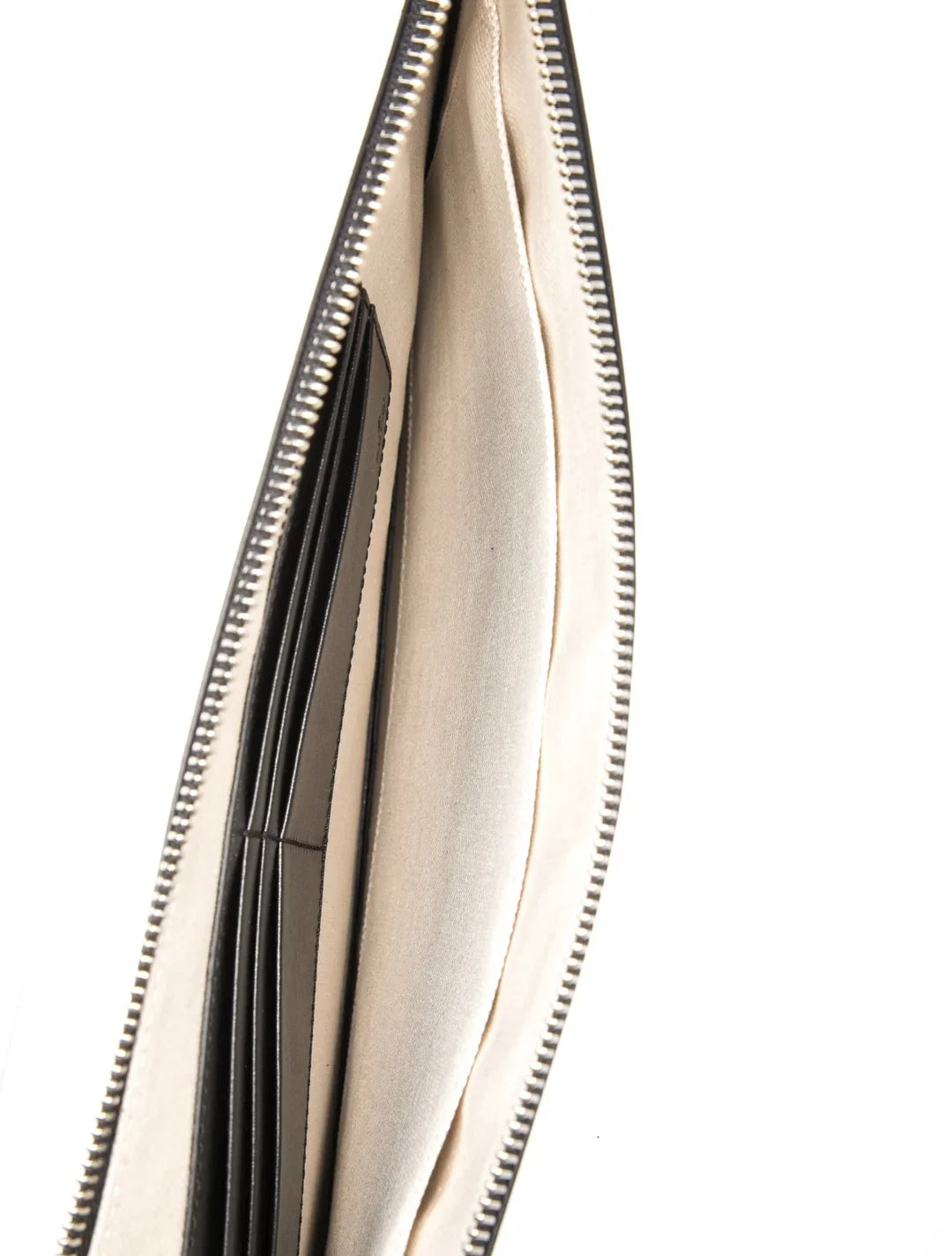 Gucci GG Marmont Smooth Leather Pouch – Black