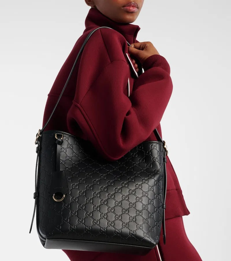 Gucci GG Emblem Medium Leather Tote Bag – Black