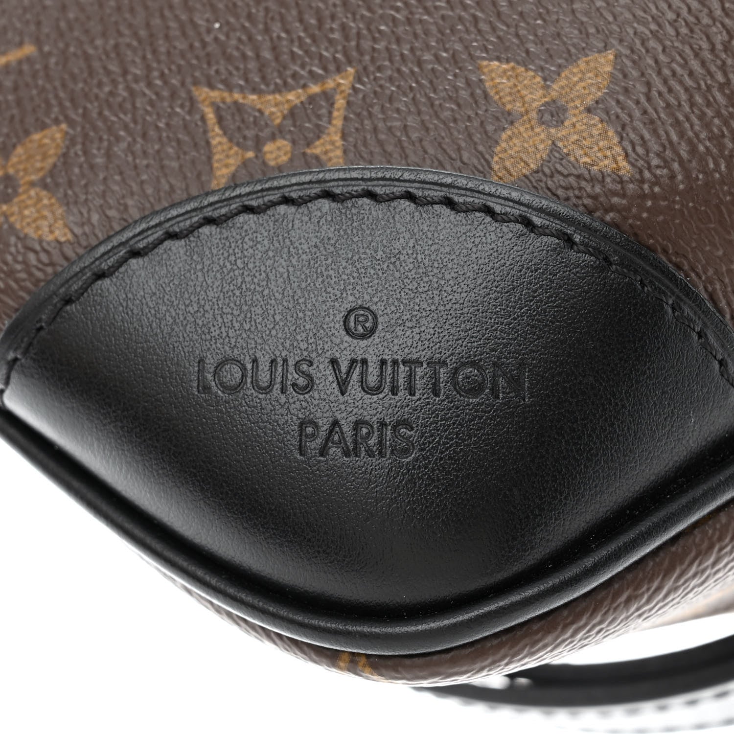 Louis Vuitton Boulogne NM Shoulder Bag - Black