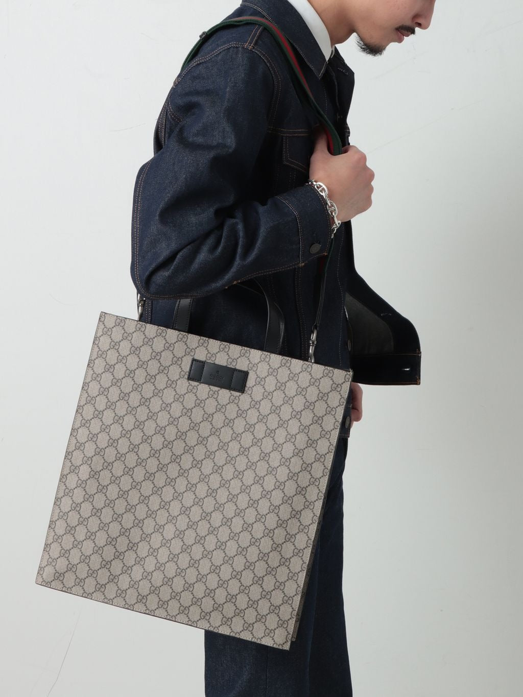 Gucci GG Supreme Tote Bag – Beige